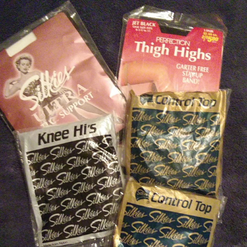 Women's nylons. ( all 5)